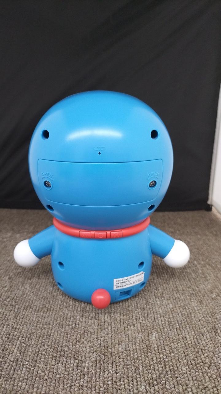 単３×4個必要です