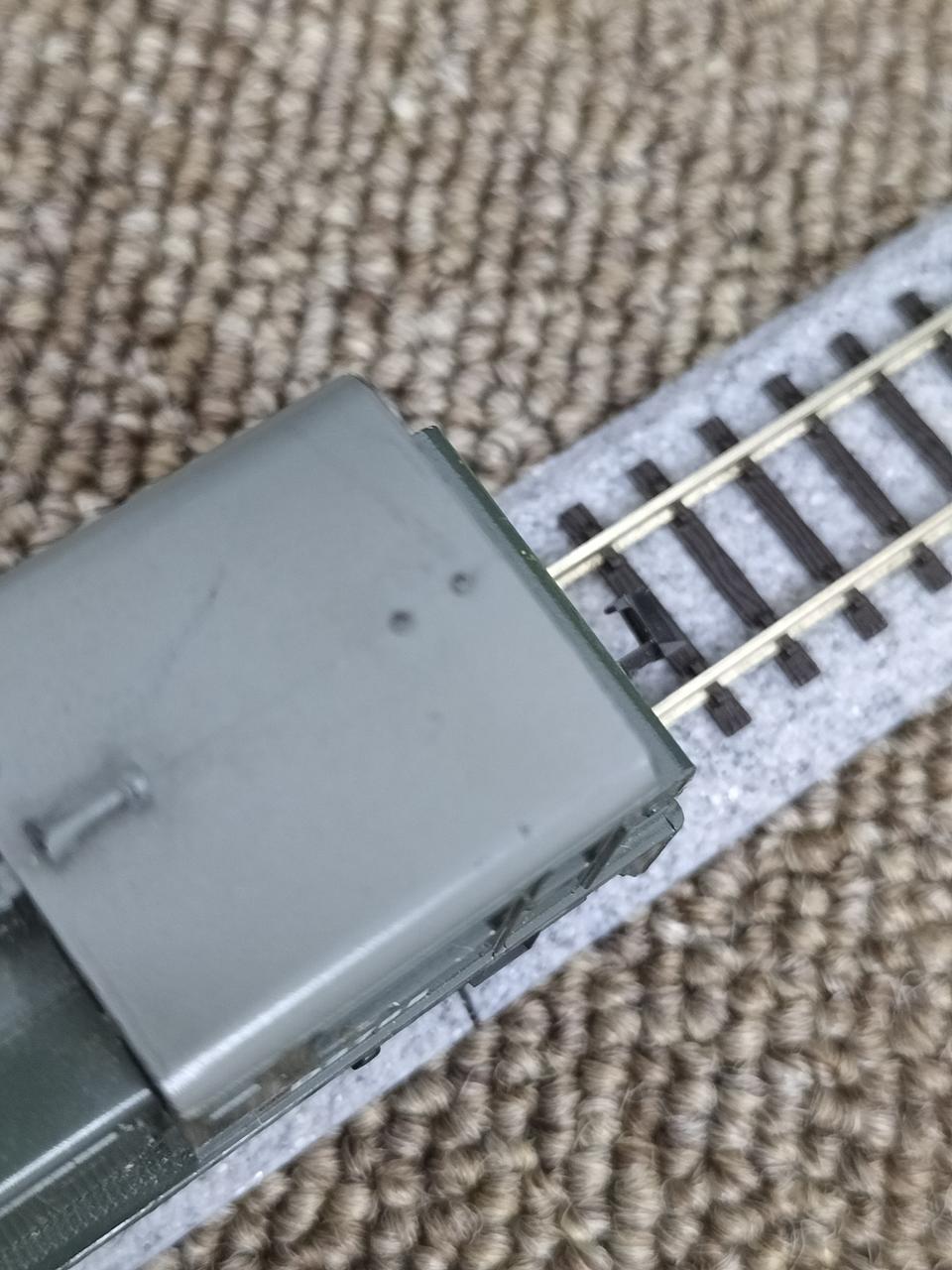 キャブ屋根後部ホイッスル欠品