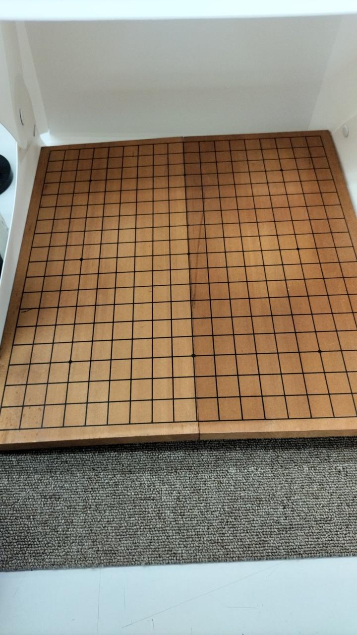 珍品 碁石型の石 18kg 天然石 囲碁好きの方の収集品 オブジェ 珍品 碁石型の石 18kg 天然石 囲碁好きの方の収集品 オブジェ