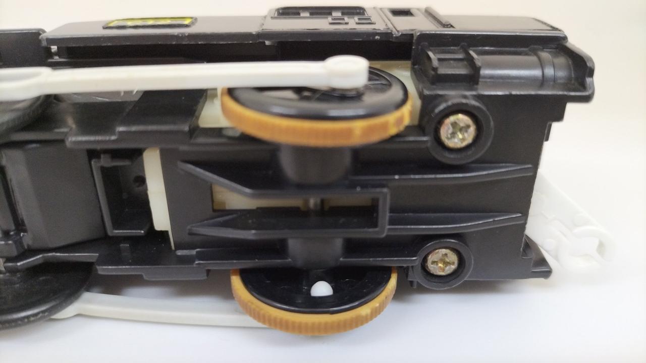 ゴムタイヤ経年劣化有