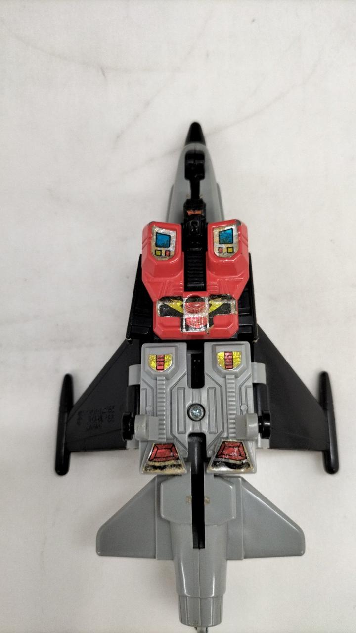 経年劣化による汚れ、傷、ステッカー剥がれ