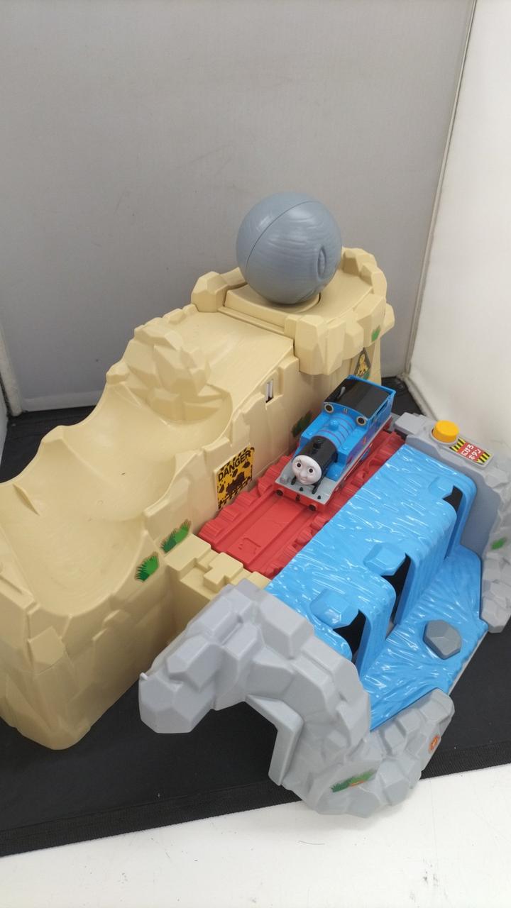 箱無し。背景ボード、木の道欠品してます。