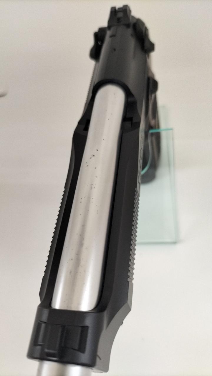 砲身上部にキズ有