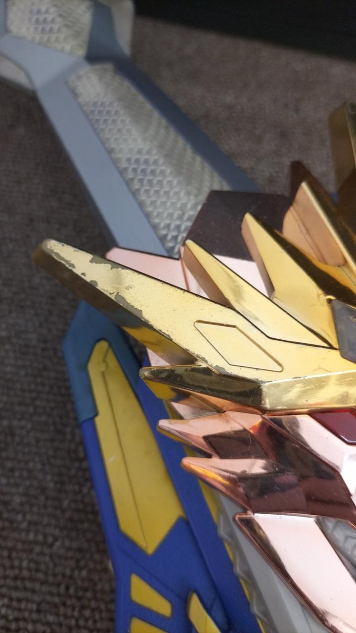 発光ギミック不動、プラメッキ剥がれ有