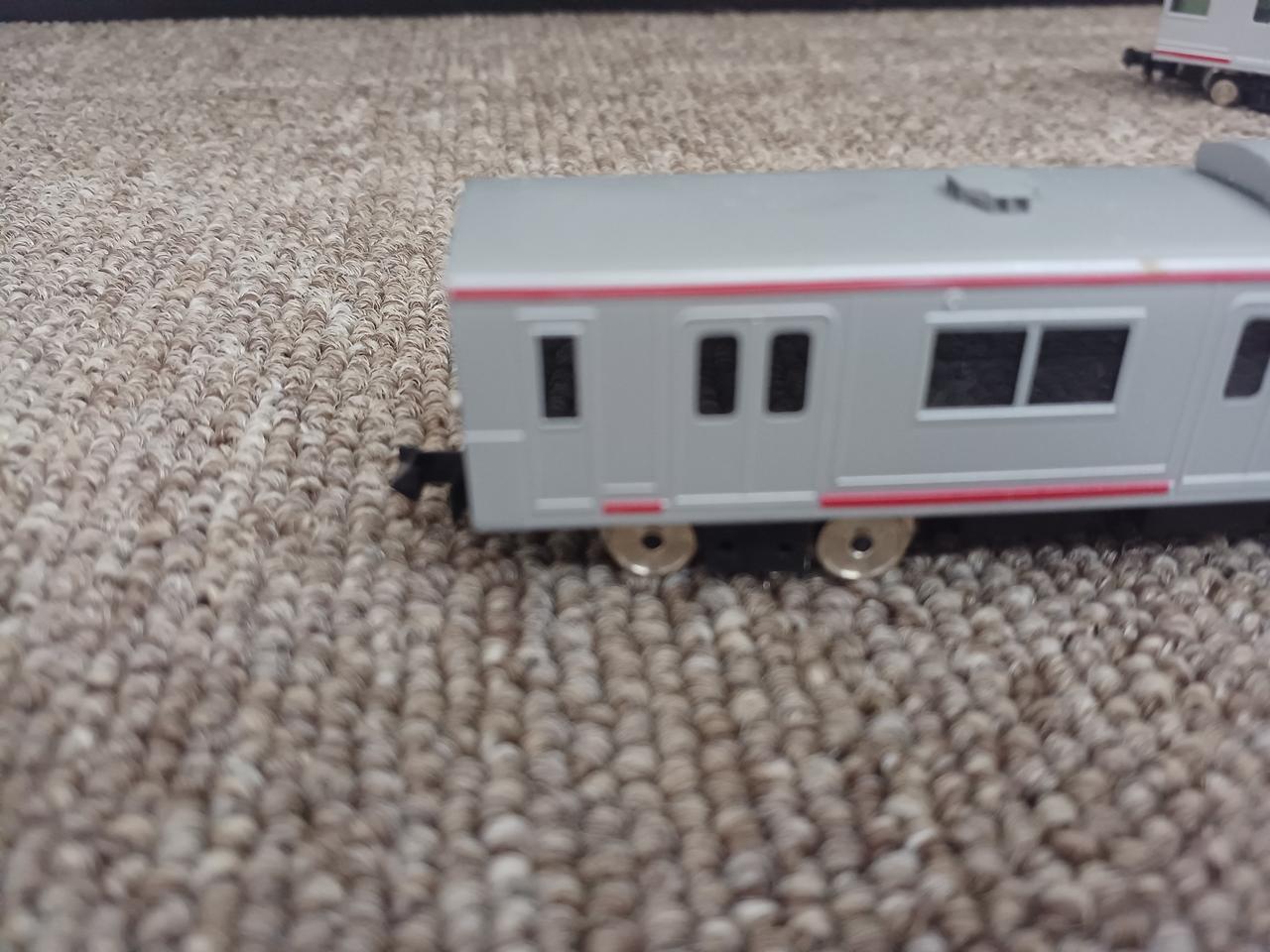 先頭車台車レリーフ欠品