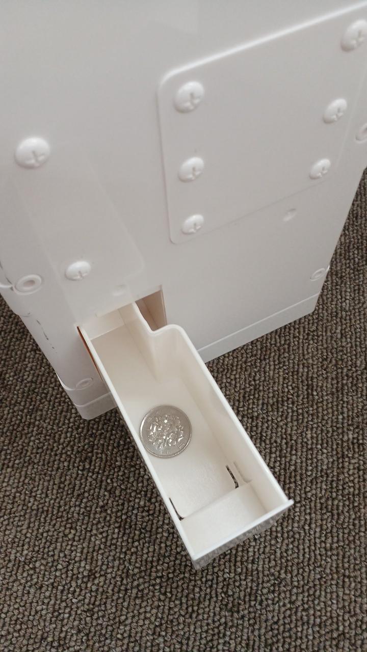 100円玉は付属しません