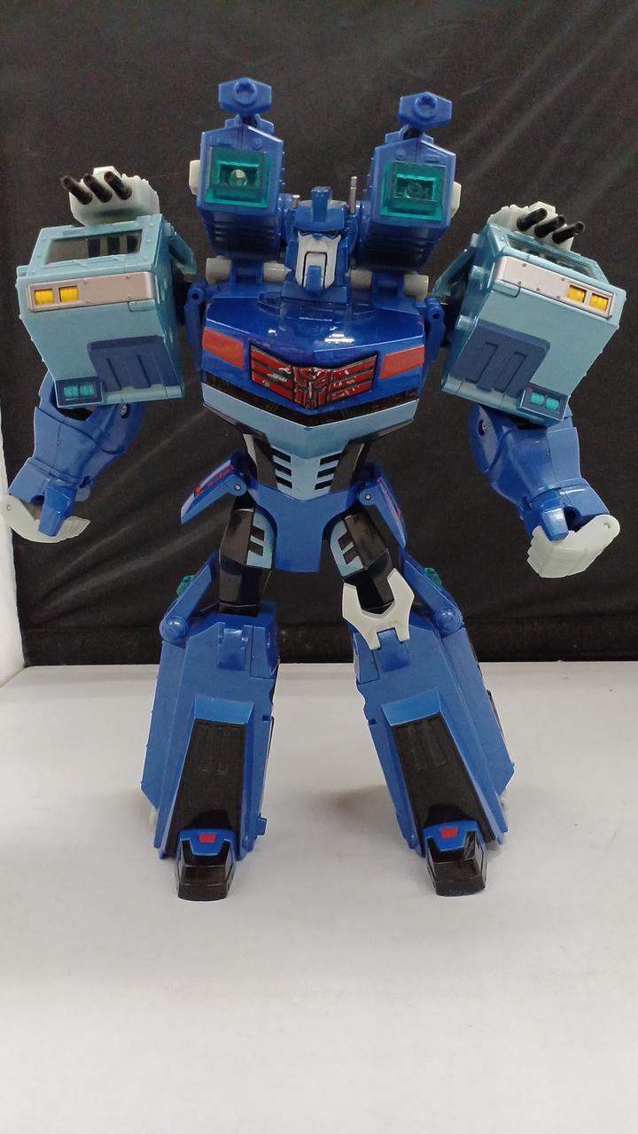 パーツ欠品多数、現状品での販売です。