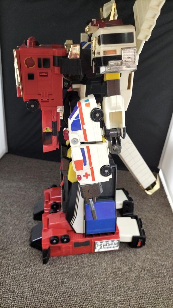 経年劣化によるキズ汚れあり