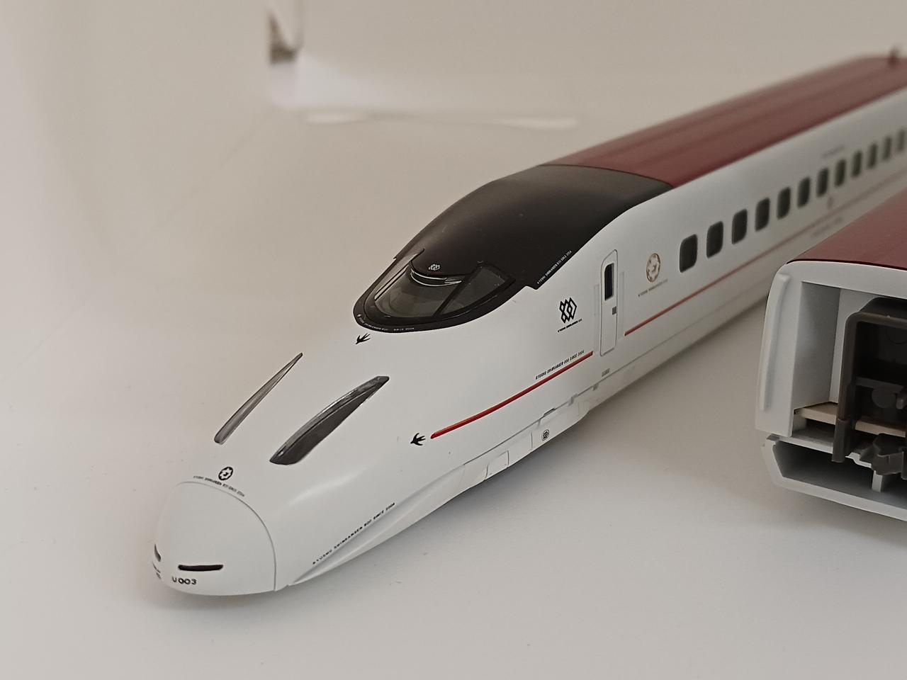 カトー(KATO)|九州新幹線800系さくら・つばめ6両セット|HARDOFF