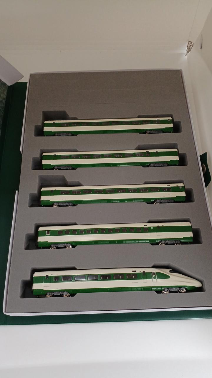 カトー(KATO)|E2系1000番台新幹線200系カラー10両セット|HARDOFF