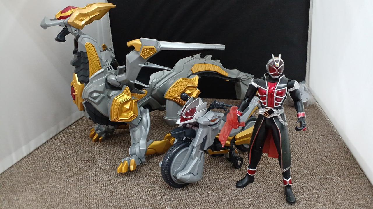 別売フィギュア付属