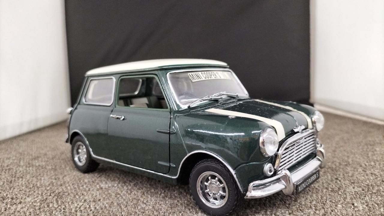 京商　ミニクーパー　ジャンク品 Amazon.co.jp: 京商 BMW & MINI ミニカーコレクション サークルK