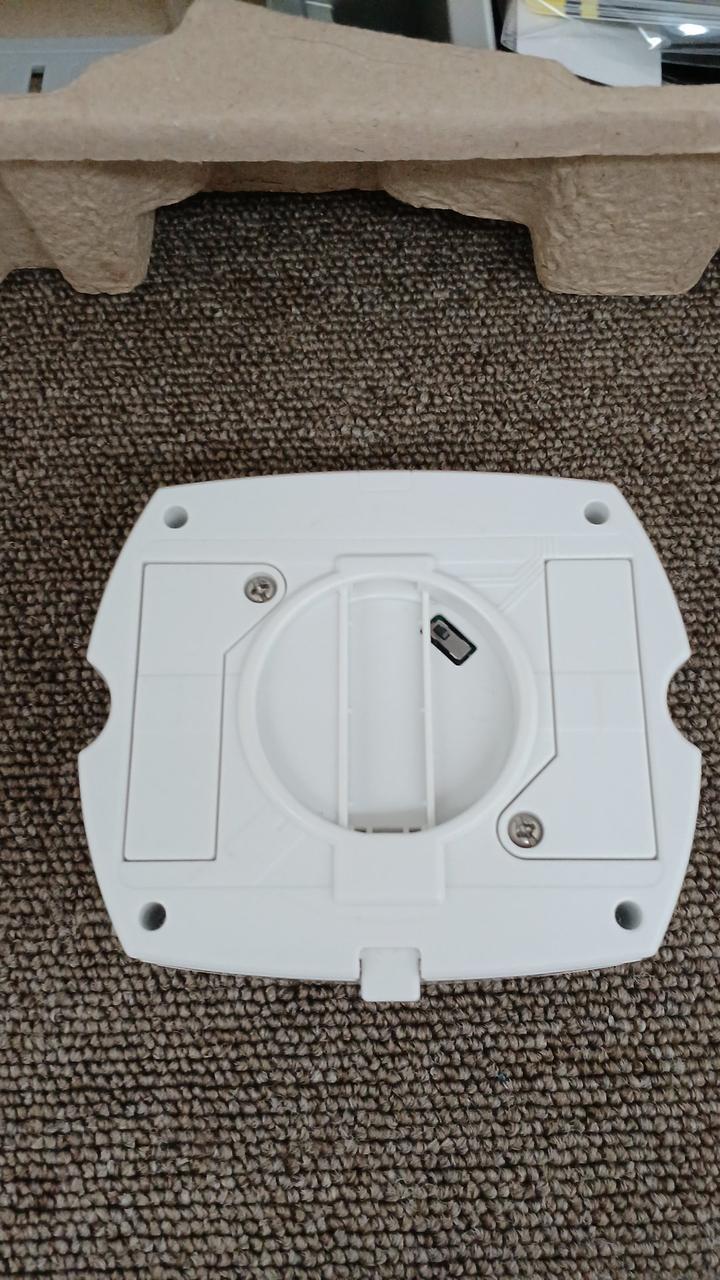 単４×２個必要です