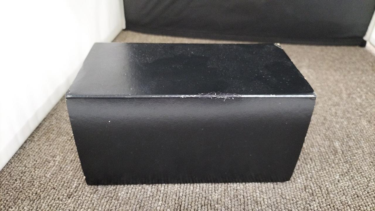 箱傷み、汚れあり