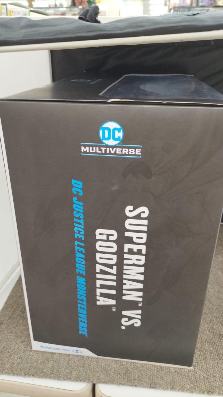 マクファーレントイズ|スーパーマンVSゴジラ|HARDOFFオフモール