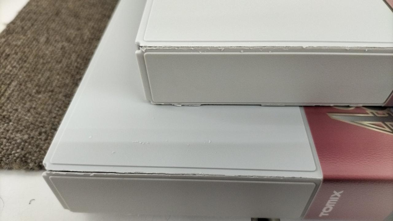 プラケースヒンジ割れ有