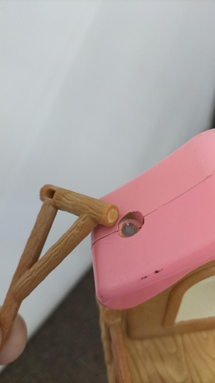 小屋のクレーン取付部破損