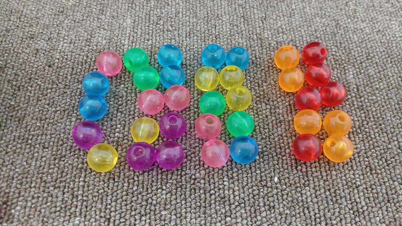 ビーズ35個入り