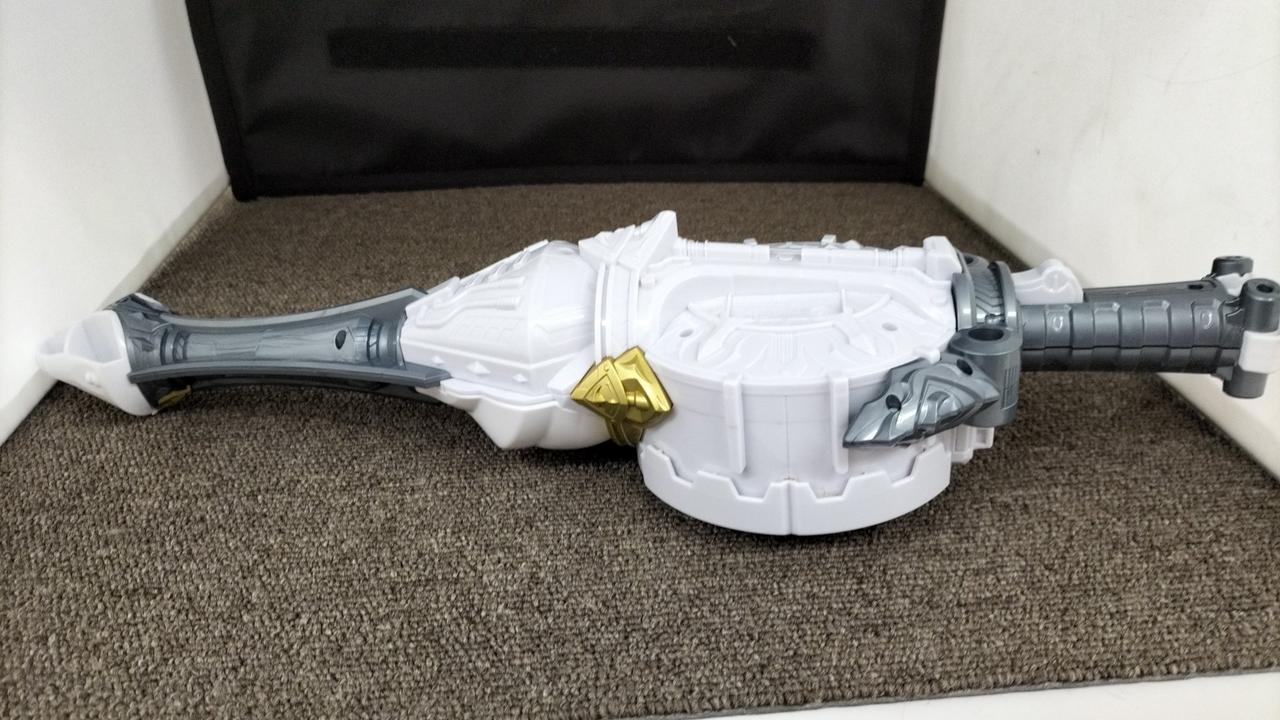 LR44×2個必要です