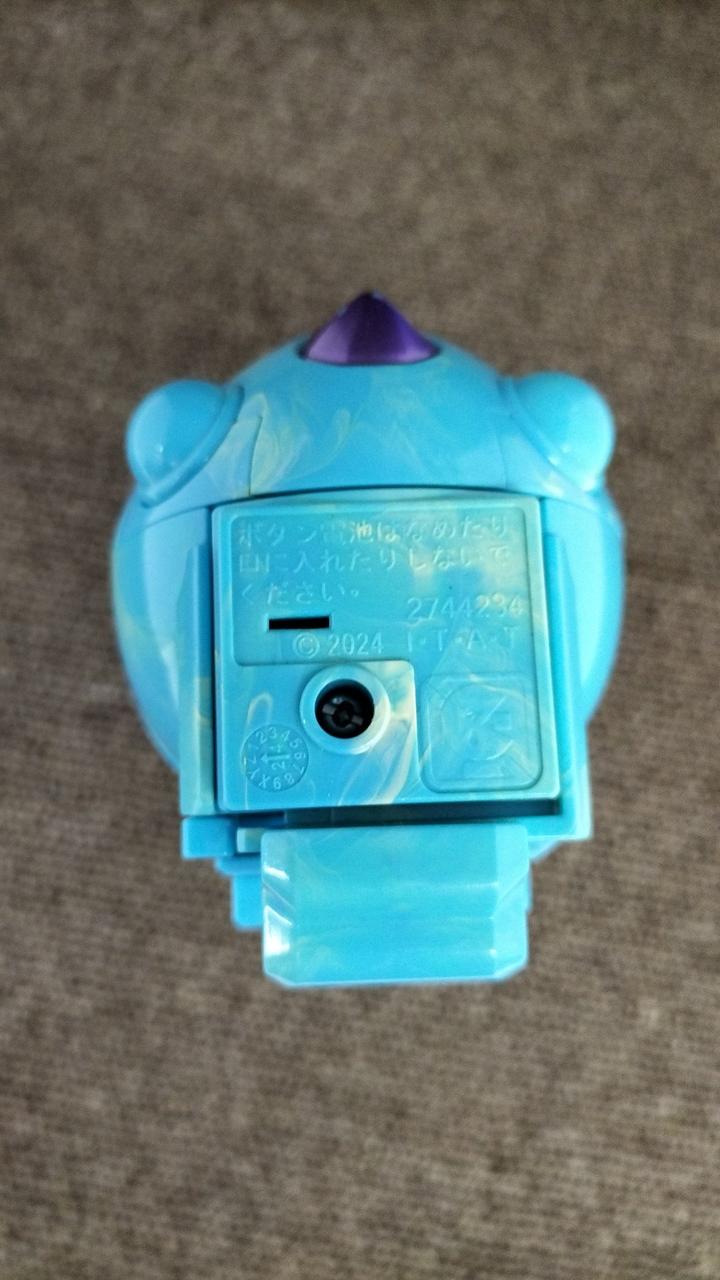 LR44×3個必要です