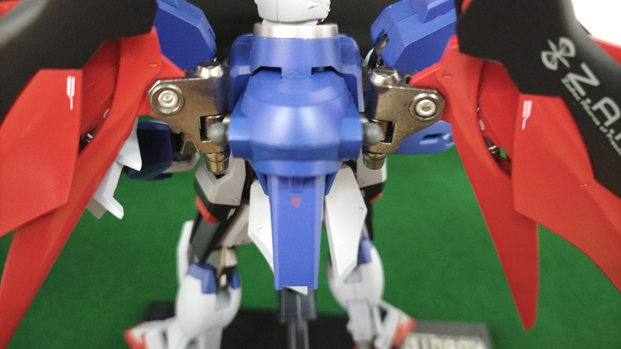 背部ウェポンラック欠品しています