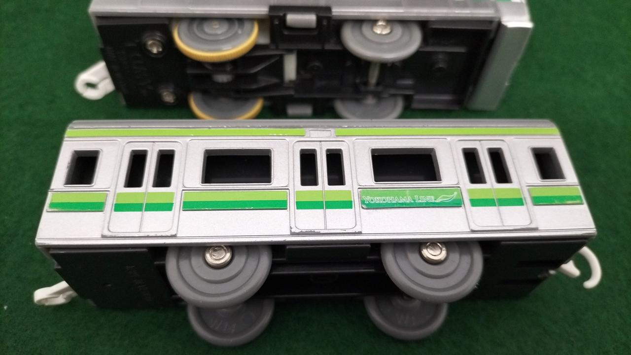 車体側面キズ、汚れ有