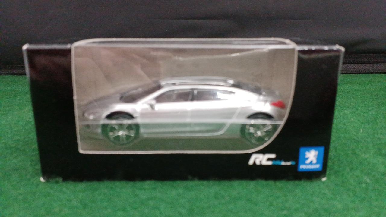 開封品となります。