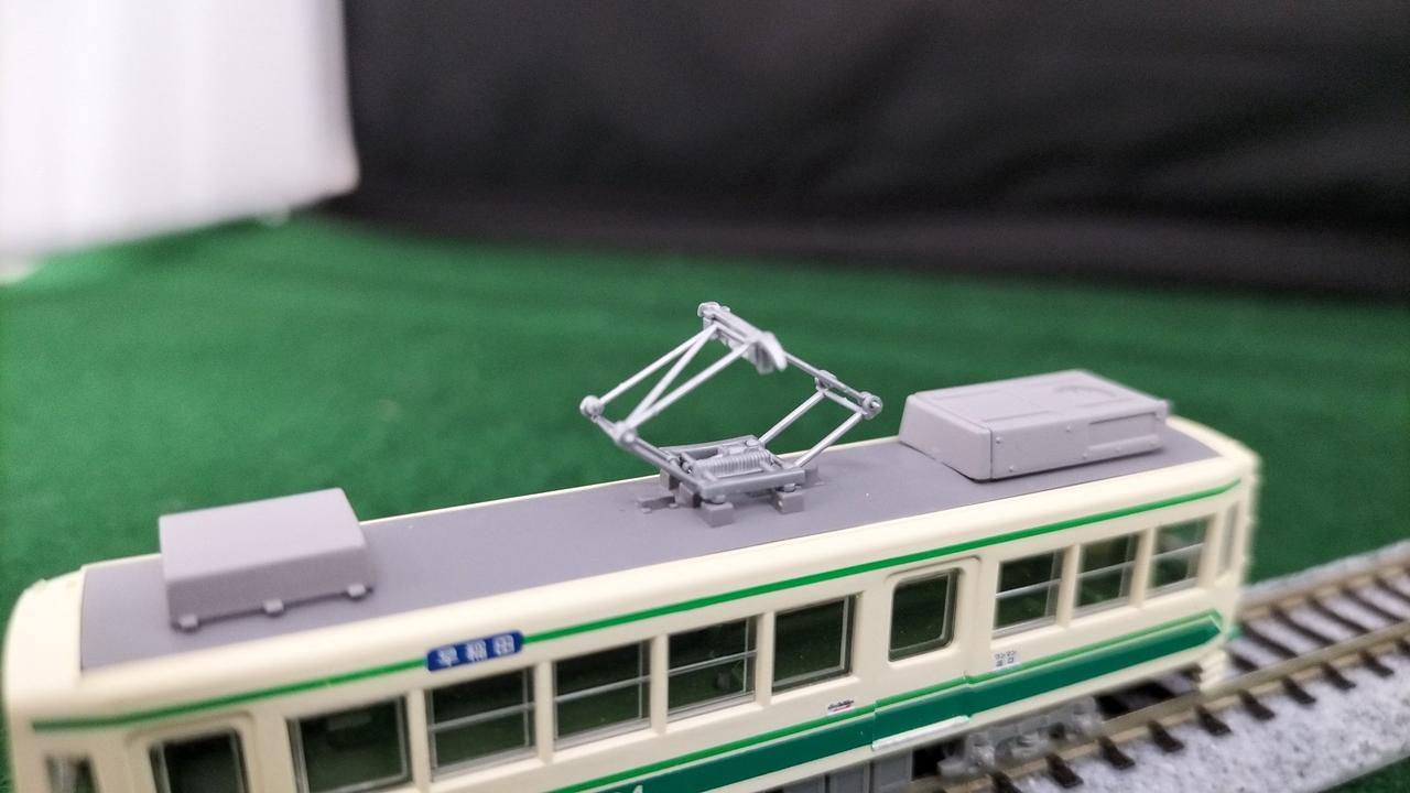 パンタグラフ可動します