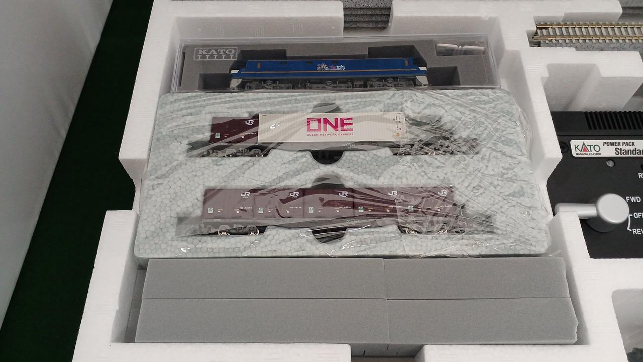 車両ケース中敷き欠品有