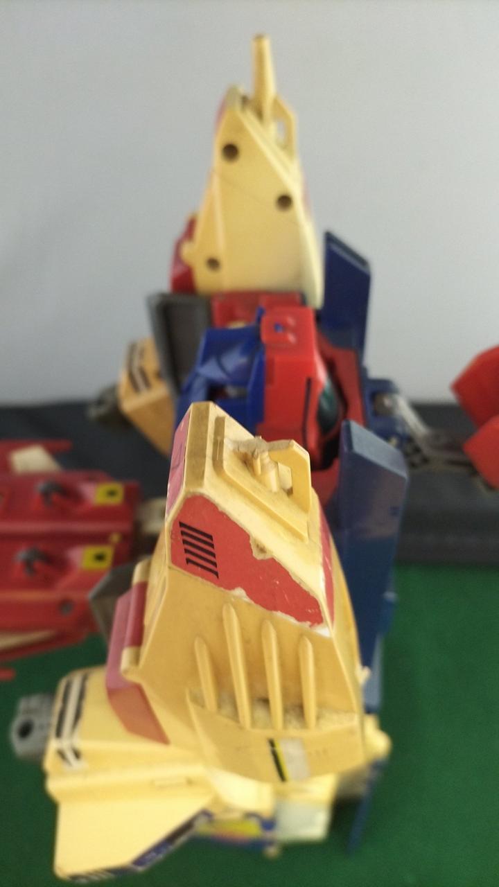 一部破損があります。