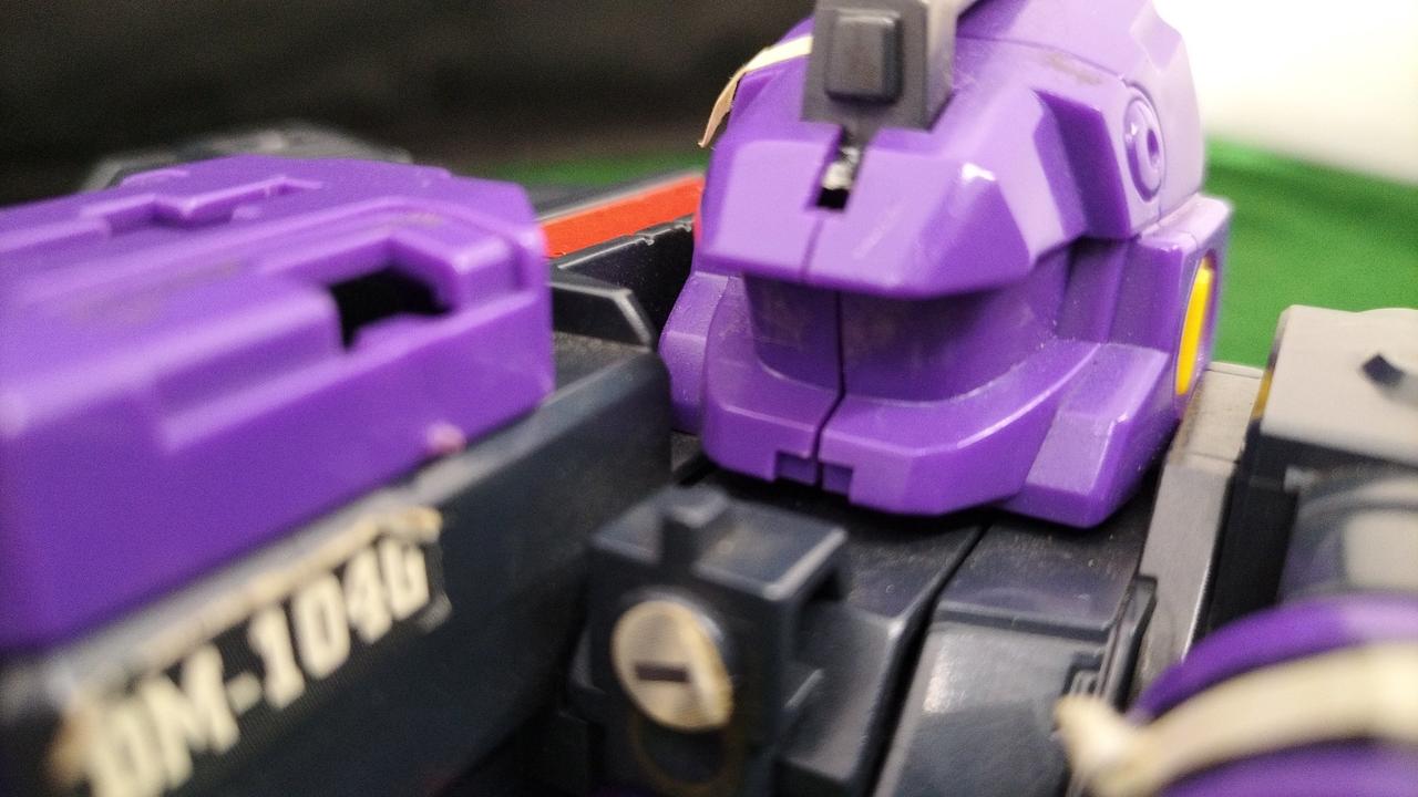 シール剥がれ有