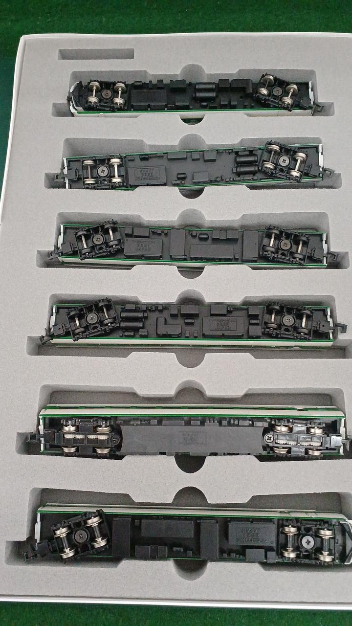 集電金具無し。ライト非点灯