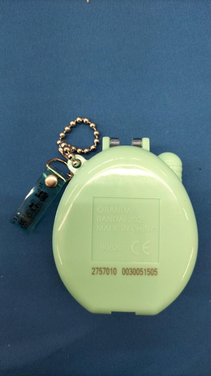 安全の為、中の電池を抜いて発送致します。