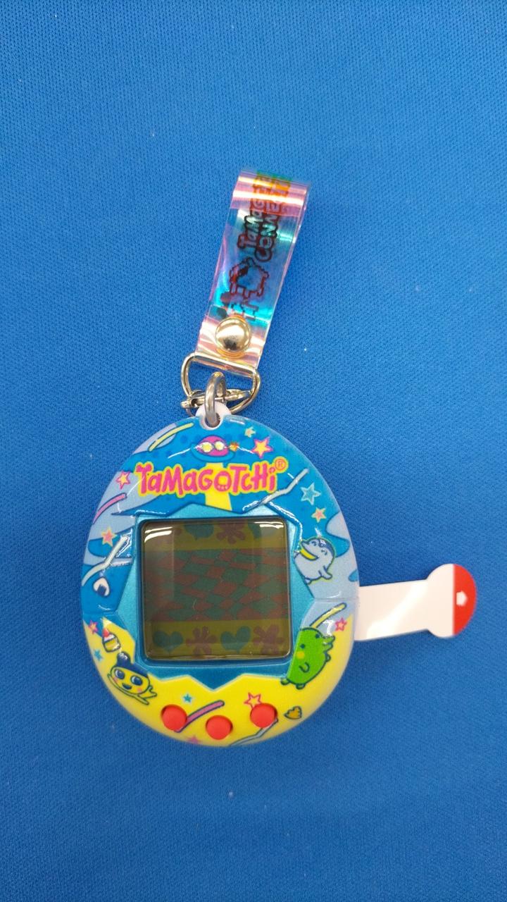 現状品での販売となります。通電確認済み。