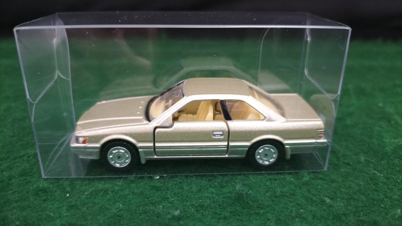 箱無し現状品、代用ケース収納