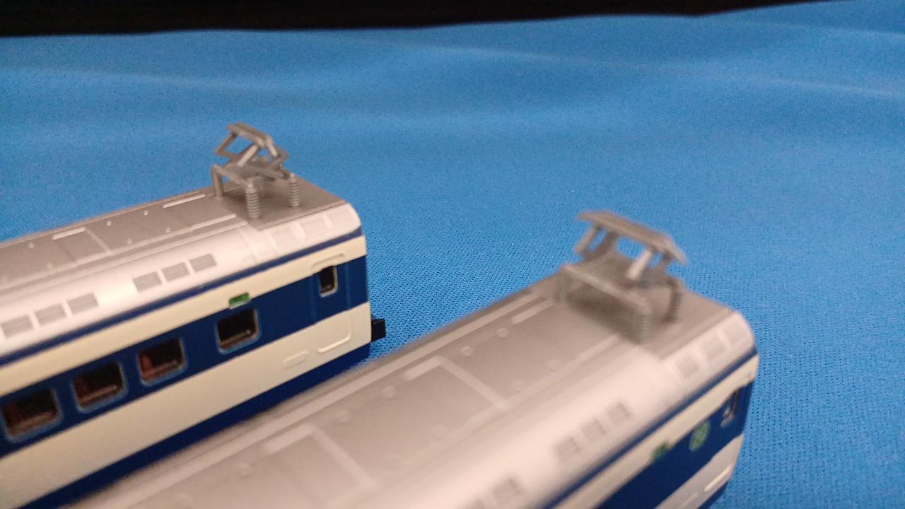 パンタグラフ固定式の旧ロット