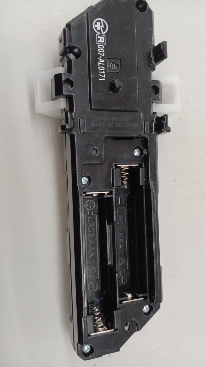 現状品での販売です。