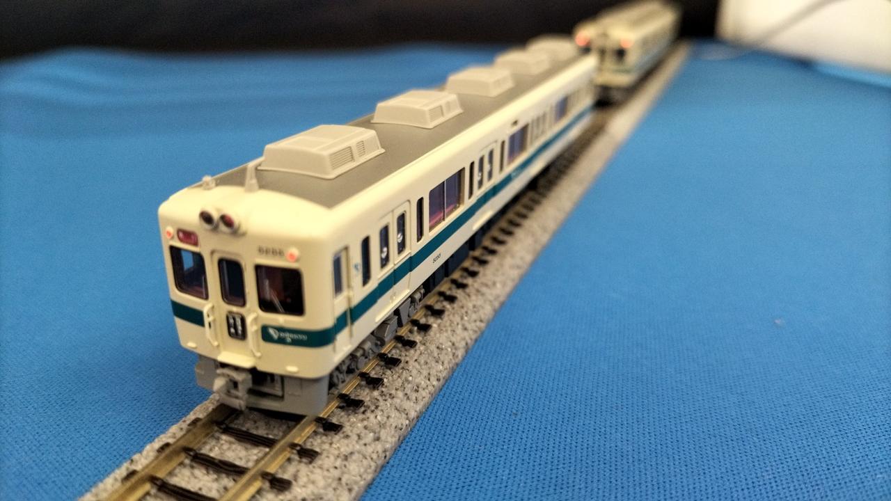 4両セット尾灯点灯OK