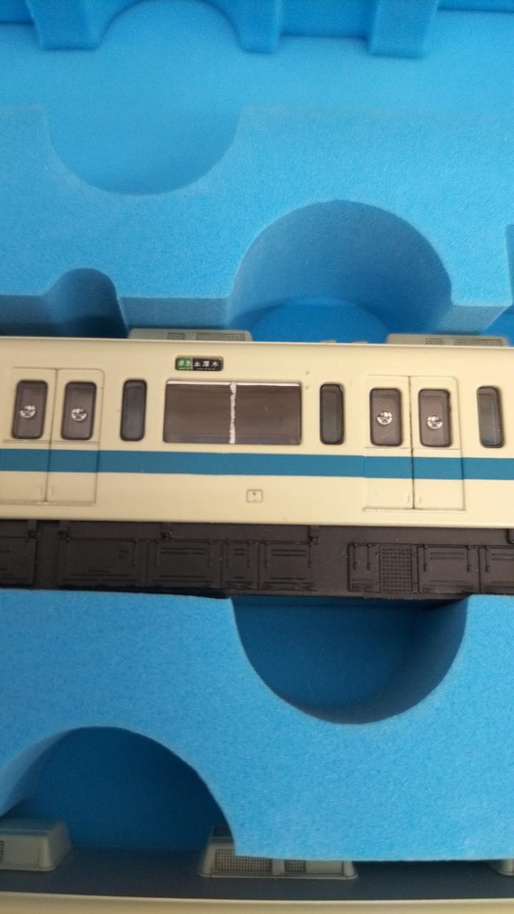 側面窓サッシ色剥げ有