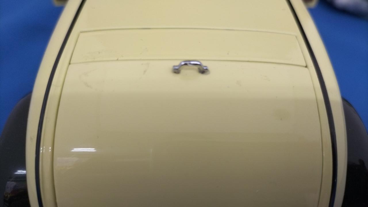 後部黒い跡のようなもの有