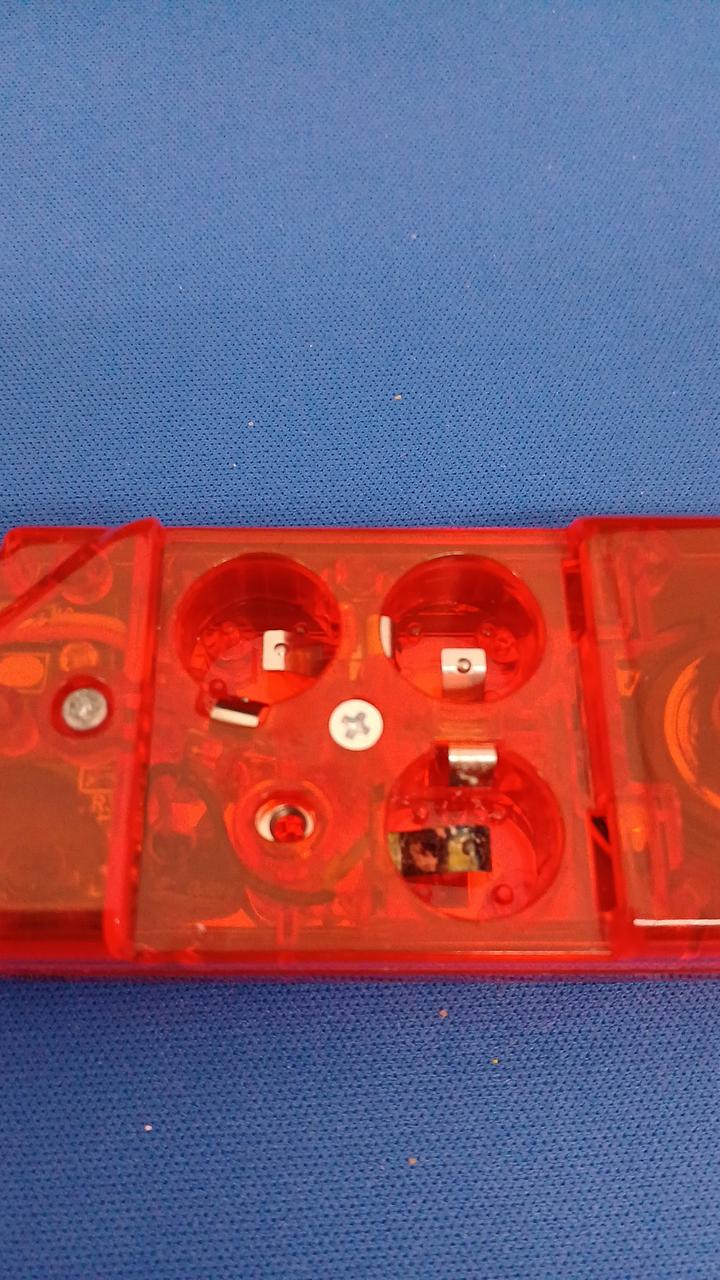 アクセルメモリ電池液漏れ跡有