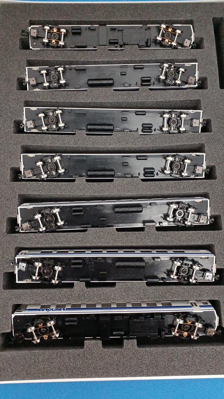 中間カプラーTN密自連に交換済