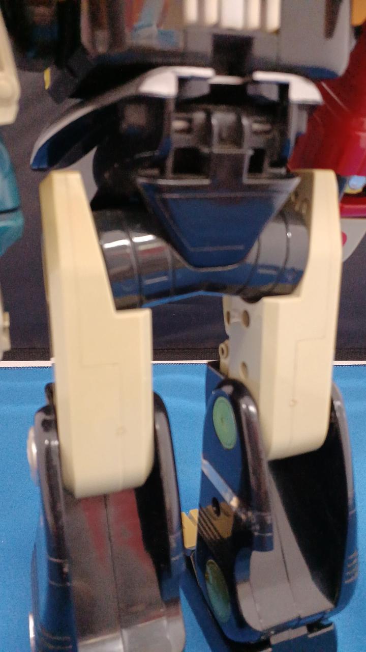 プラ成形変色有