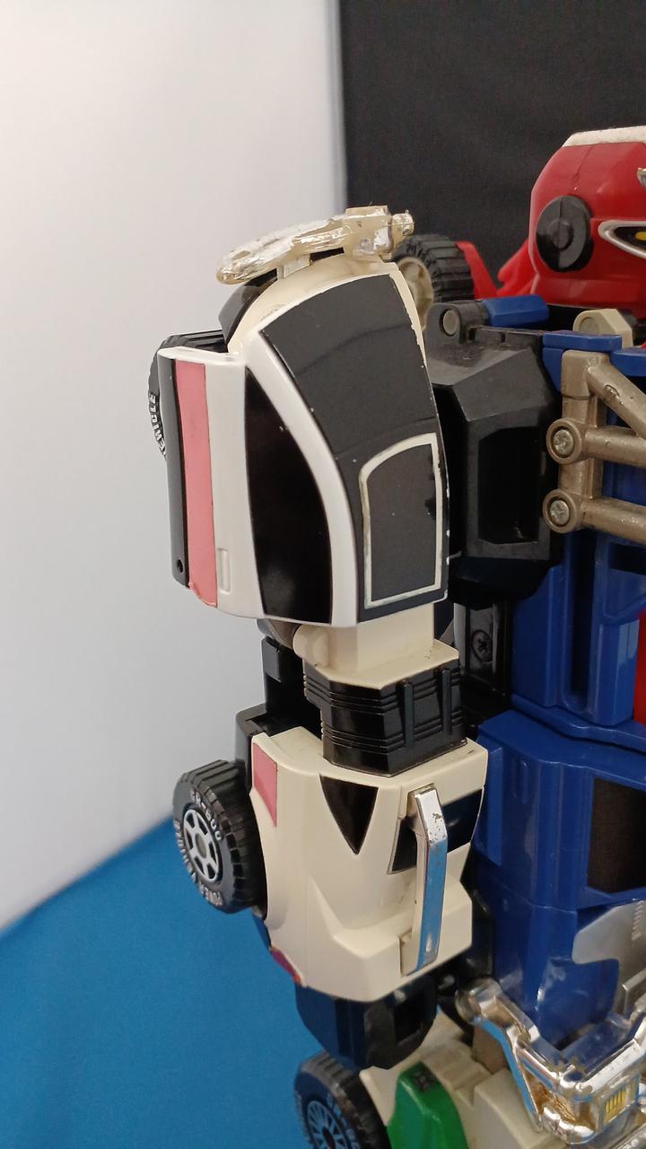 プラ成形変色有