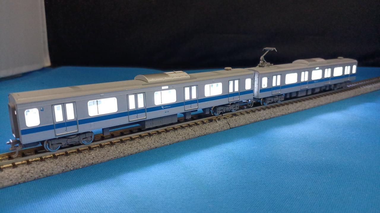 中間車室内灯点灯OK