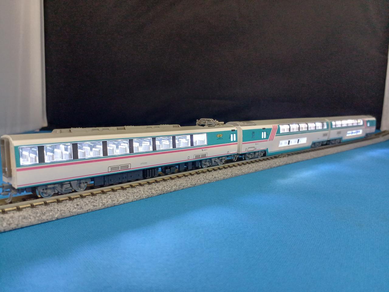 中間車室内灯点灯OK