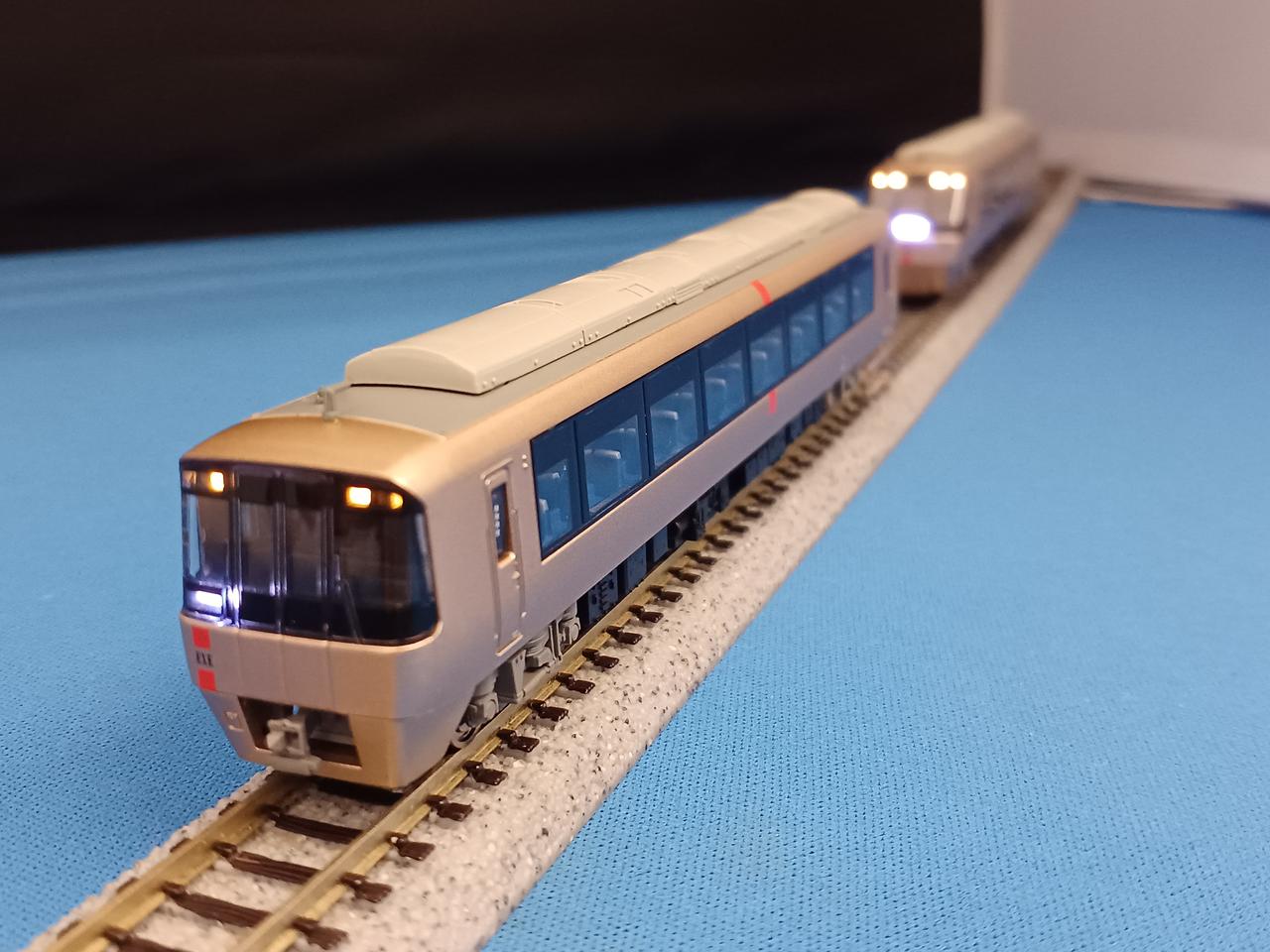 新宿方セット前照灯点灯OK