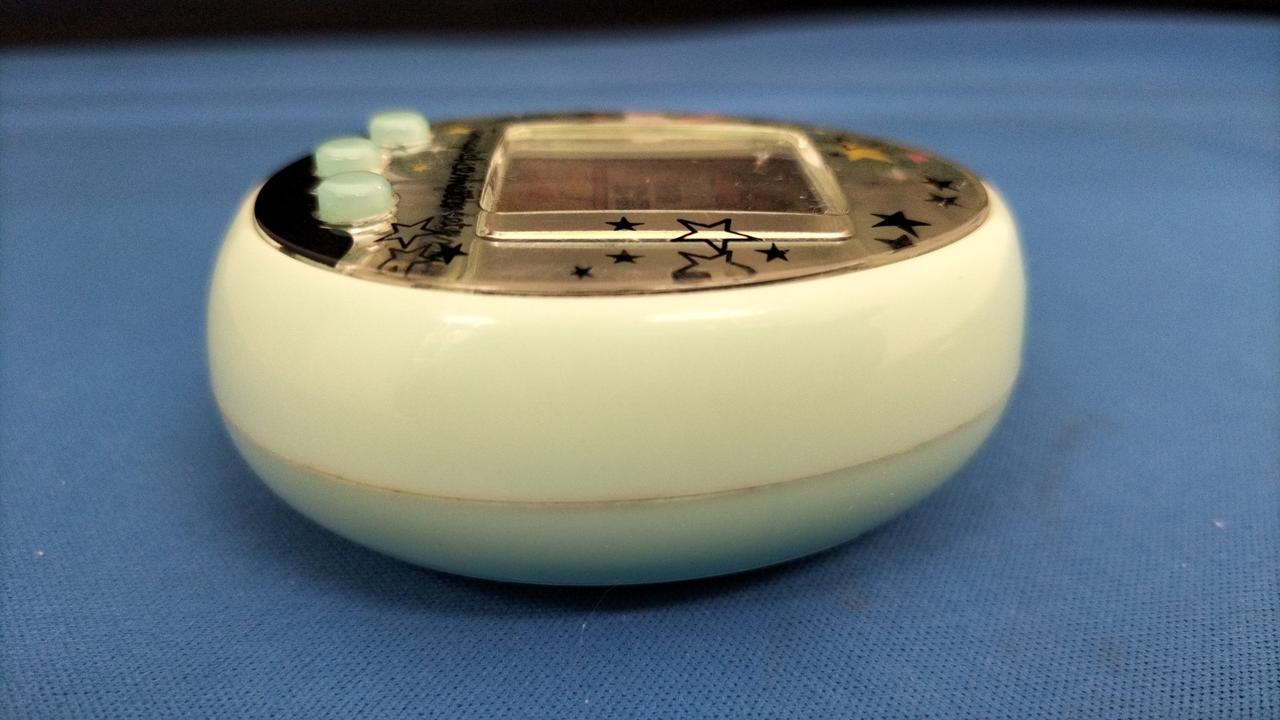 本体、本体継ぎ目に汚れ有