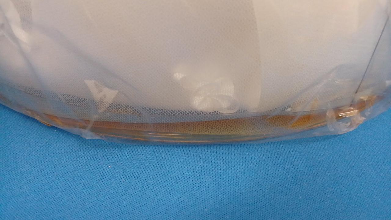 ケース底面汚れ有