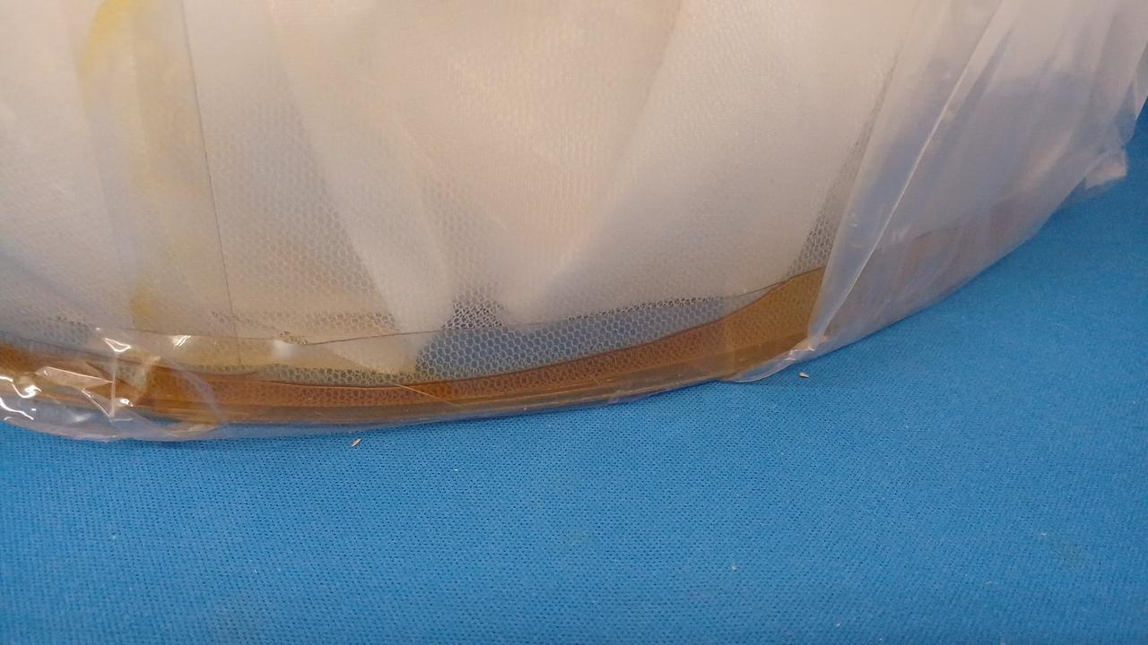 ケース底面汚れ有